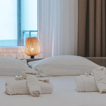 Stylish In The Center Of - Station - Wifi-netflix Trieste