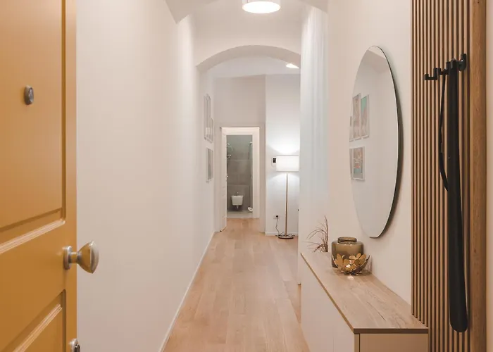 Stylish In The Center Of - Station - Wifi-netflix Apartamento Trieste